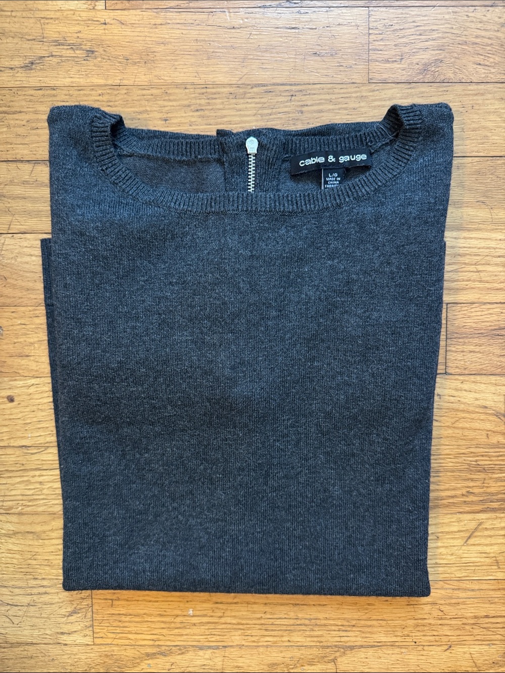 Cable & Gauge Women’s Charcoal Crewneck Sweater - Picture 6 of 6